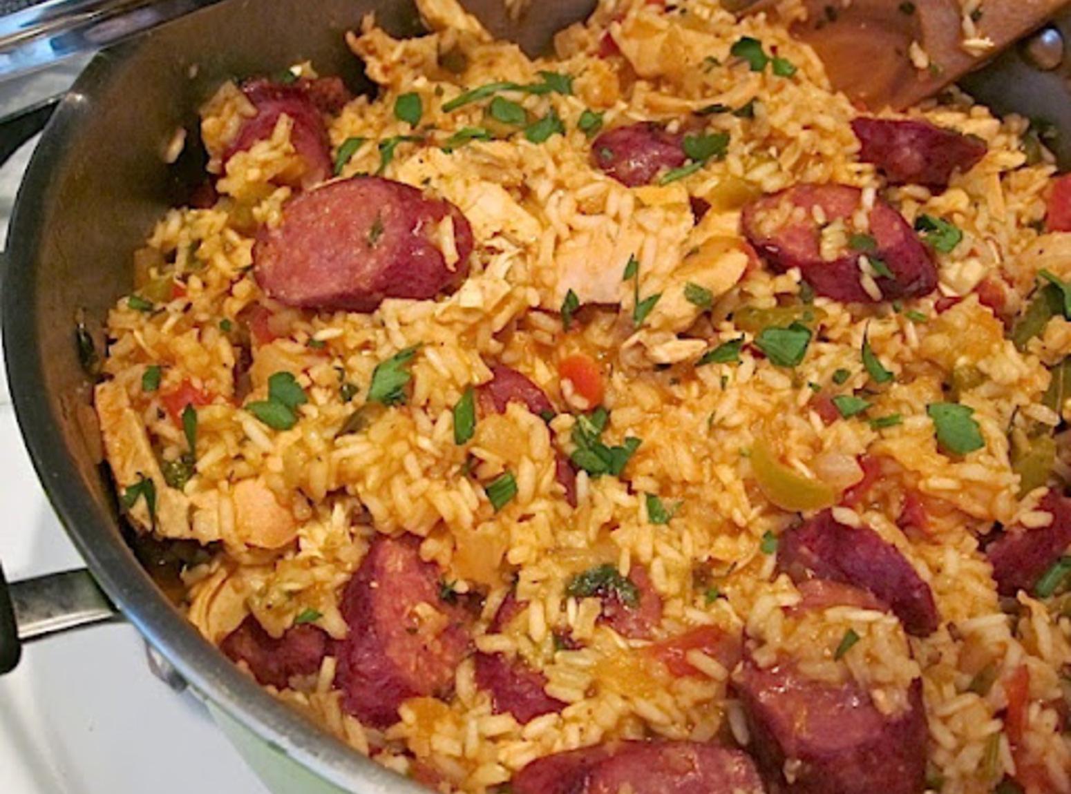 Simple and Delicious Chicken and Andouille New Orleans Jambalaya